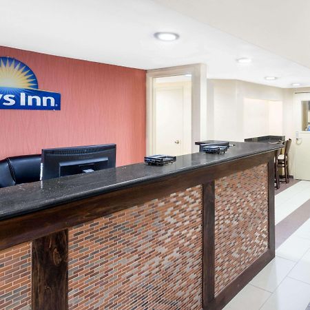 Days Inn By Wyndham Geneva/Finger Lakes Экстерьер фото