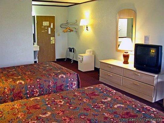 Days Inn By Wyndham Geneva/Finger Lakes Номер фото